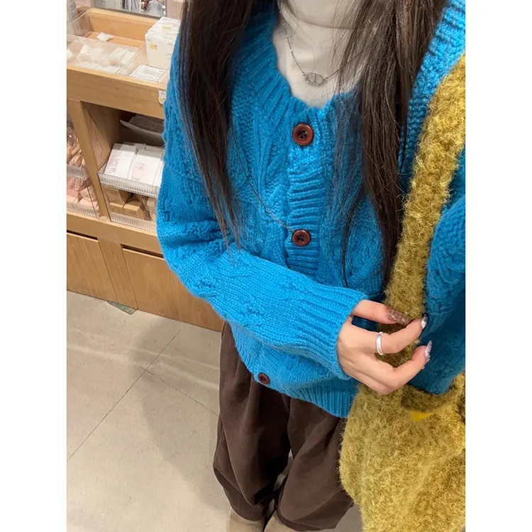 韩系复古克莱因蓝色软糯针织外套女秋冬季高级感宽松短款毛衣开衫