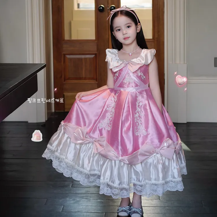 AnnieGirl女童重工定制粉色在逃公主连衣裙蝴蝶结蕾丝蓬蓬裙洋气