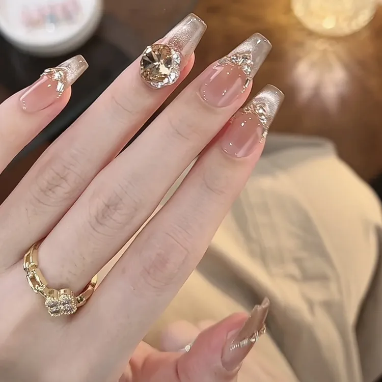 纯手工穿戴甲反转神明茶色冰透猫眼显白爆闪高级气质百搭镶钻网红