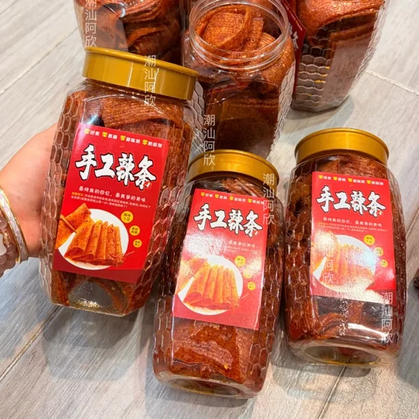 手工辣条甜辣味解馋小零食