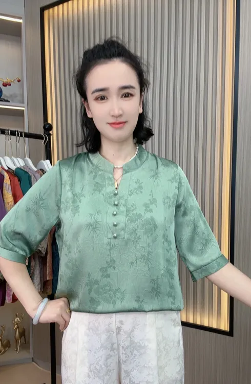 【国色天衣】中年妈妈宽松遮肚显瘦气质洋气百搭时尚中袖V领上衣