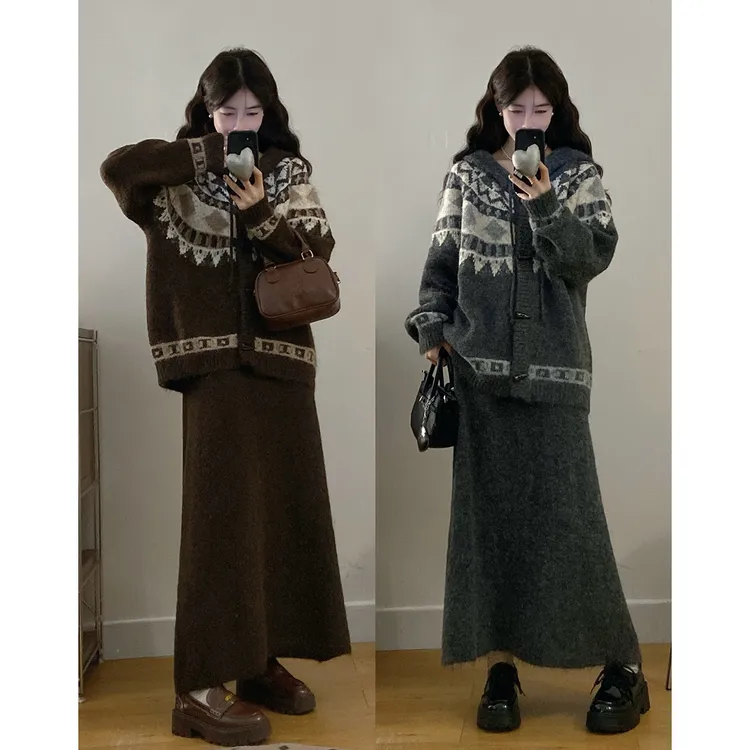 大码重工提花费尔岛牛角扣连帽针织开衫毛衣外套半身裙套装