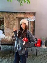 灰灰呀！采蘑菇的小姑娘！高克重的！加厚拉毛宽松毛衣开衫外套