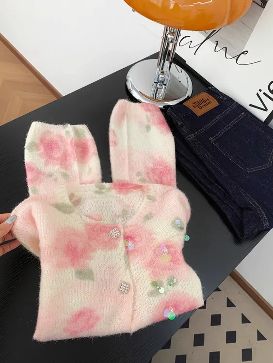 法式浪漫风粉色花朵晕染针织开衫女秋冬绝美时尚亮片毛衣外套上衣