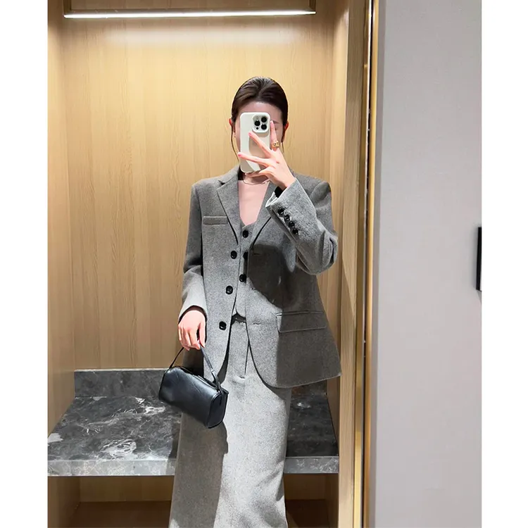 秋冬灰色千金名媛风高级感中长款羊毛混纺西装马甲半身裙时尚套装