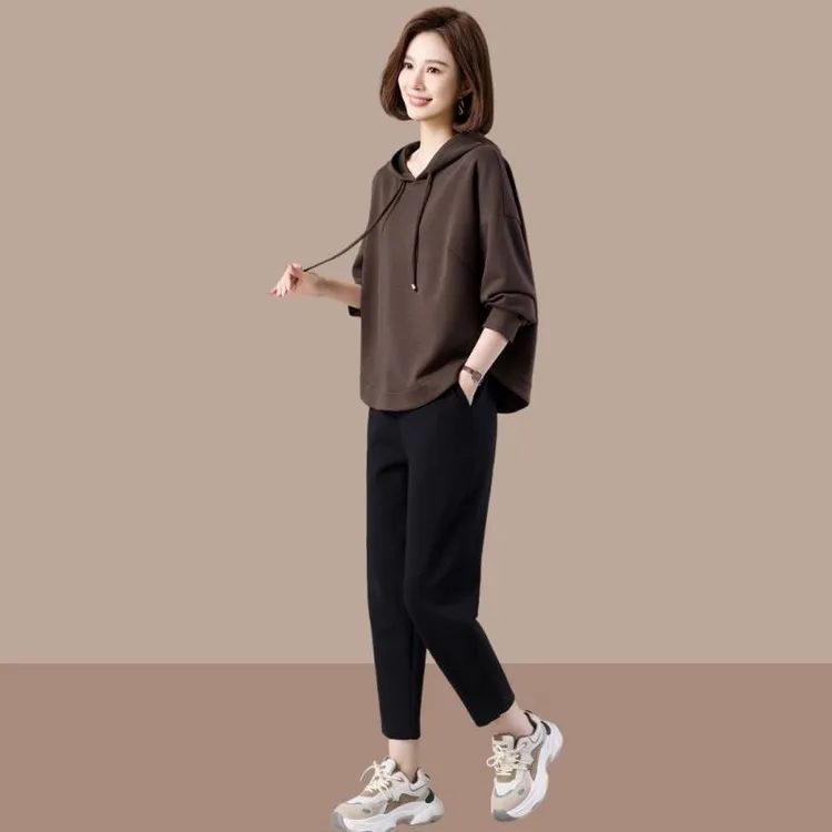 中年妈妈洋气减龄今年流行的女装套装2025春秋季卫衣外套休闲裤子