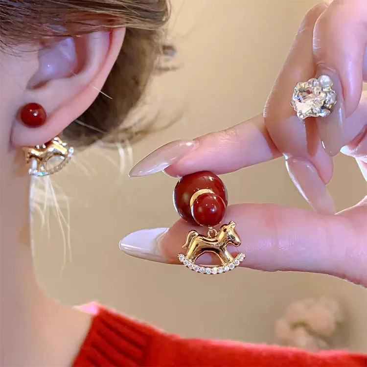 2026马年本命年耳环时尚气质轻奢高级感耳钉红色巨好看耳饰女2831
