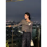 【四重奏】姜雯 复古几何风黑白条纹针织开衫