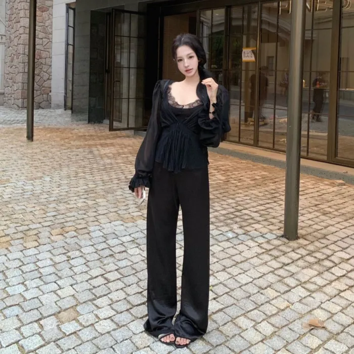 黑色蕾丝拼接吊带背心长袖衬衫女秋季高级感套装休闲阔腿裤三件套