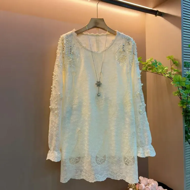 新款时尚洋气法式遮肚子显瘦中长款蕾丝衫上衣（衣长77左右）