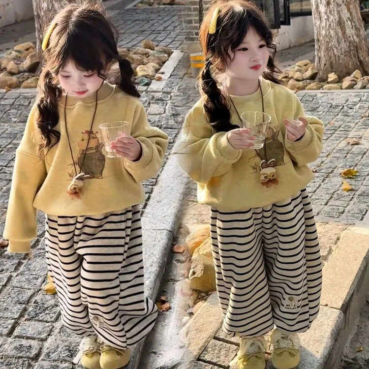 女童加绒卫衣套装2025新款秋儿童卡通上衣加厚条纹卫两件套