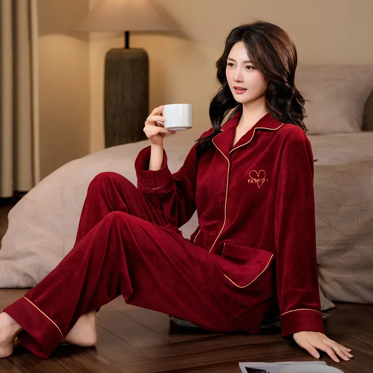 达芬奇密码2025新款双面加厚海岛绒爱心女长袖秋冬家居服保暖套装