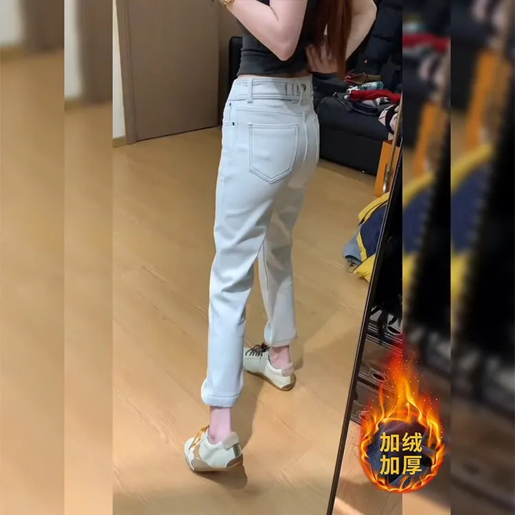 白色直筒牛仔裤女冬季新款大码胖mm加绒加厚小个子九分弹力烟管裤