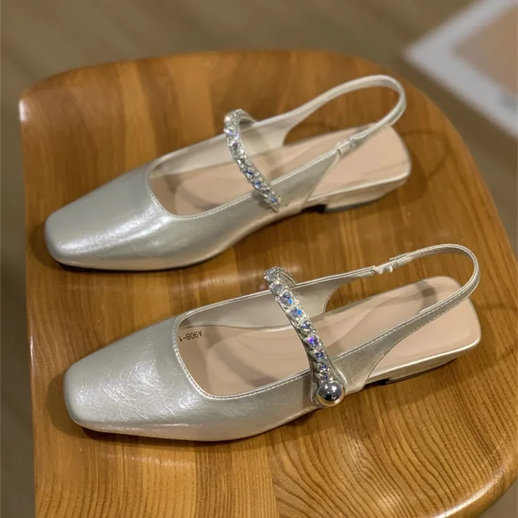 小香风方头水钻魔术贴粗跟包头凉鞋女外穿2025夏新款法式后空单鞋