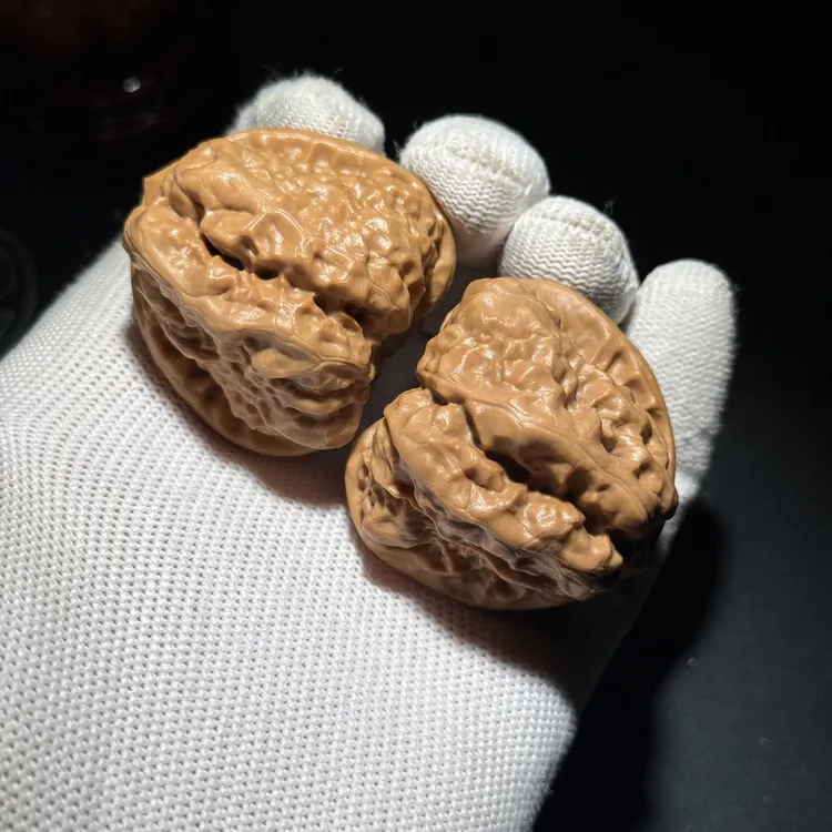 676号三角桩大荷叶底金蟾蛤蟆头文玩核桃实物尺寸:边40肚42高30