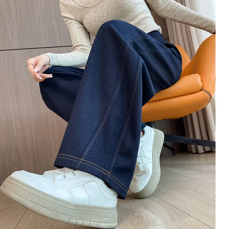 阔腿弯刀牛仔裤女款爆款2025新款女士裤子大码显瘦秋冬加绒镰刀裤