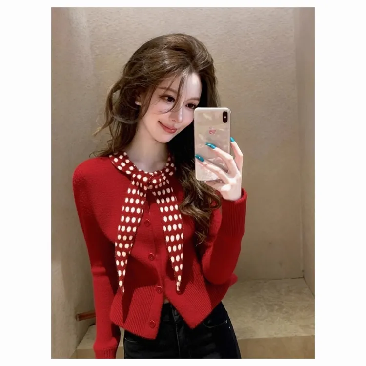 本命年圣诞新年红色毛衣女冬高端气质独特漂亮掐腰小香风针织上衣