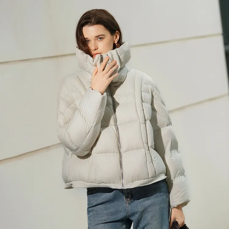 XG雪歌灰白立领短款羽绒服绗缝设计冬季新款保暖百搭XL406602A891