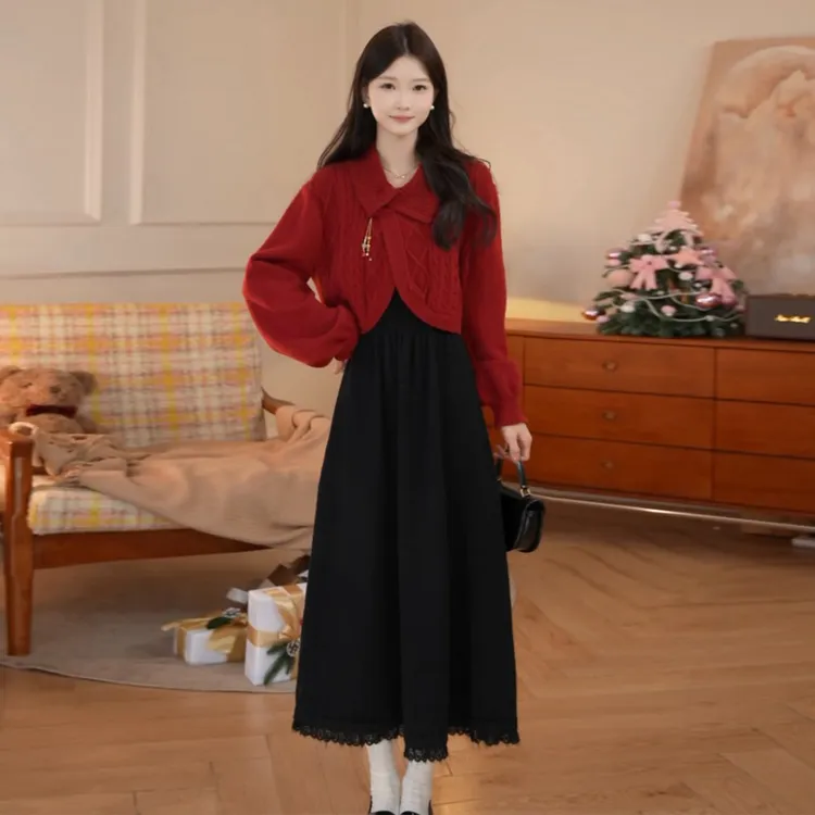 新年战袍红色毛衣连衣裙子女冬季2026跨年新中式过年穿搭长裙套装