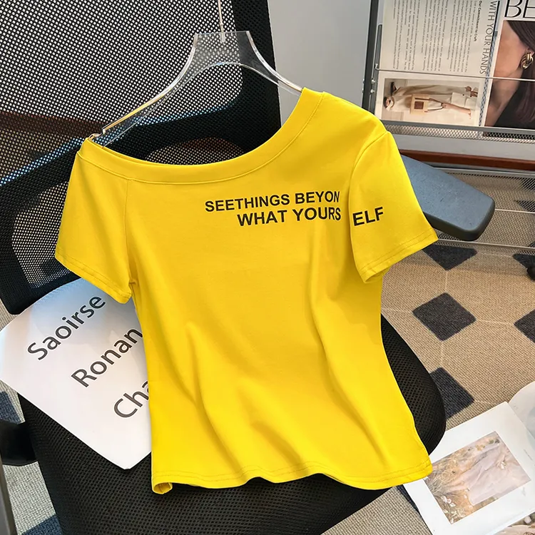 夏季2025新款斜领露肩字母印花短袖T恤女胖mm纯欲辣妹风显瘦上衣