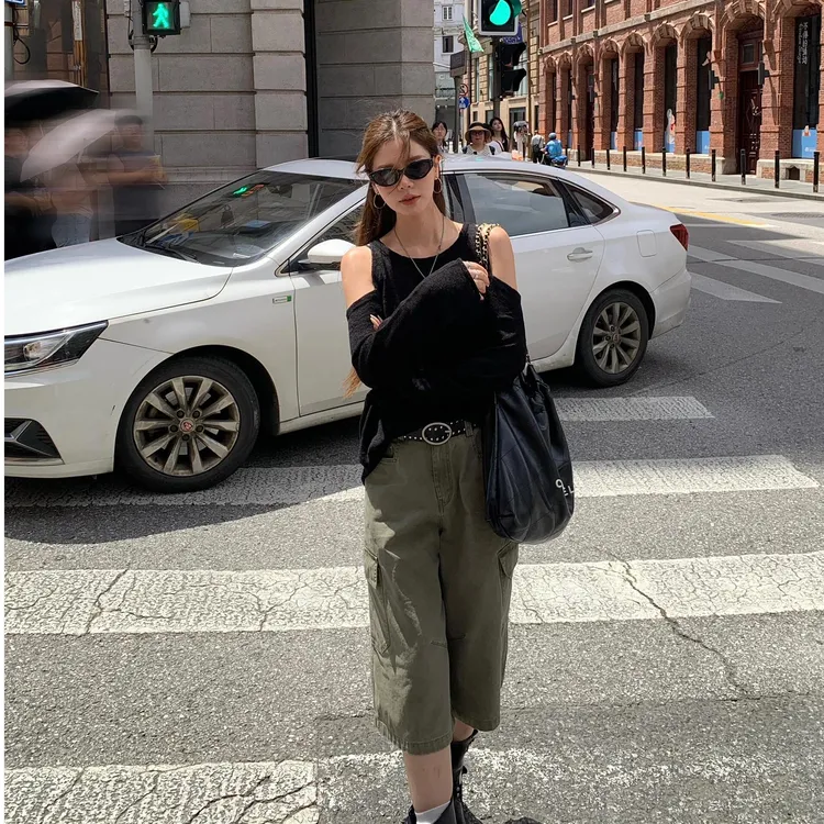 时尚套装早秋辣妹露肩圆领长袖卫衣黑色T恤上衣女显瘦直筒七分裤