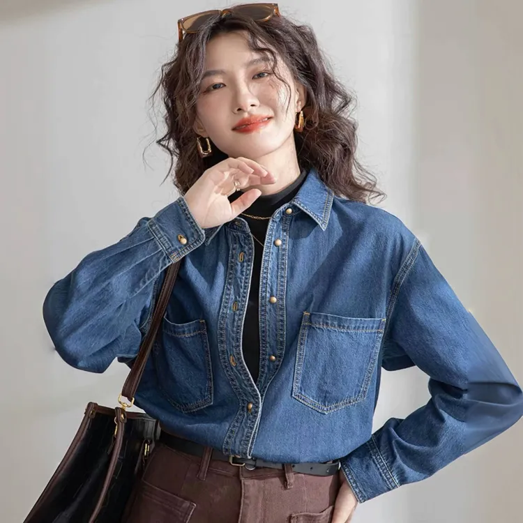 新款百搭牛仔衬衫女时尚外套简约通勤衬衣显瘦长袖休闲宽松设计感