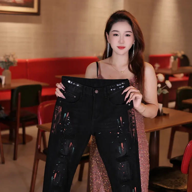 秋冬款九分牛仔裤修身小脚弹力百搭破洞黑色点漆个性男牛仔裤