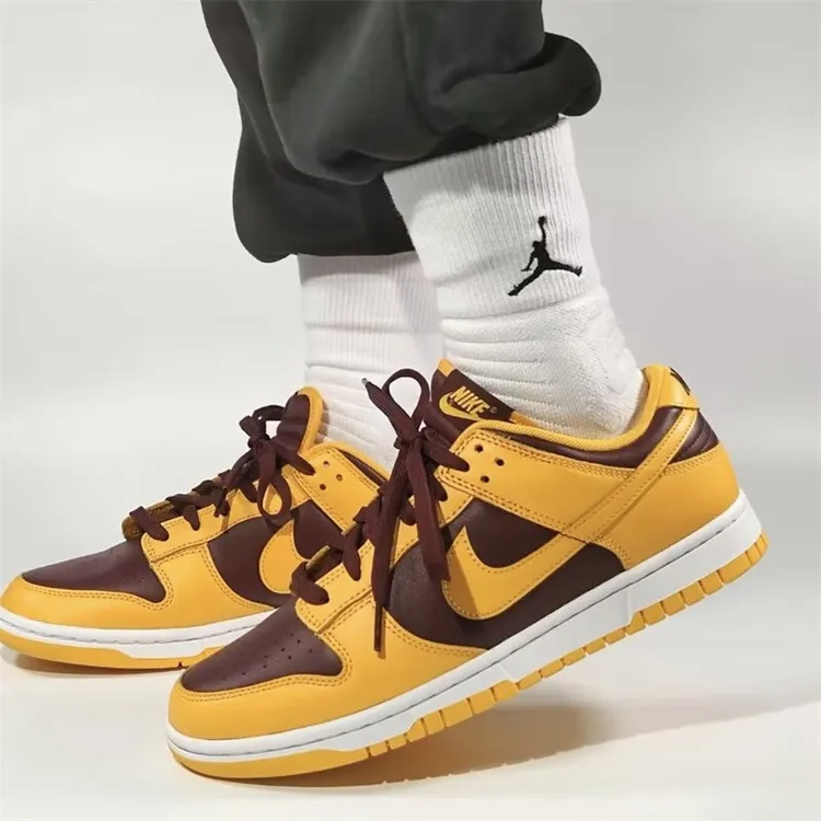 耐克NIKE男鞋DUNK LOW复古运动鞋低帮休闲鞋板鞋黄酒红DD1391-702