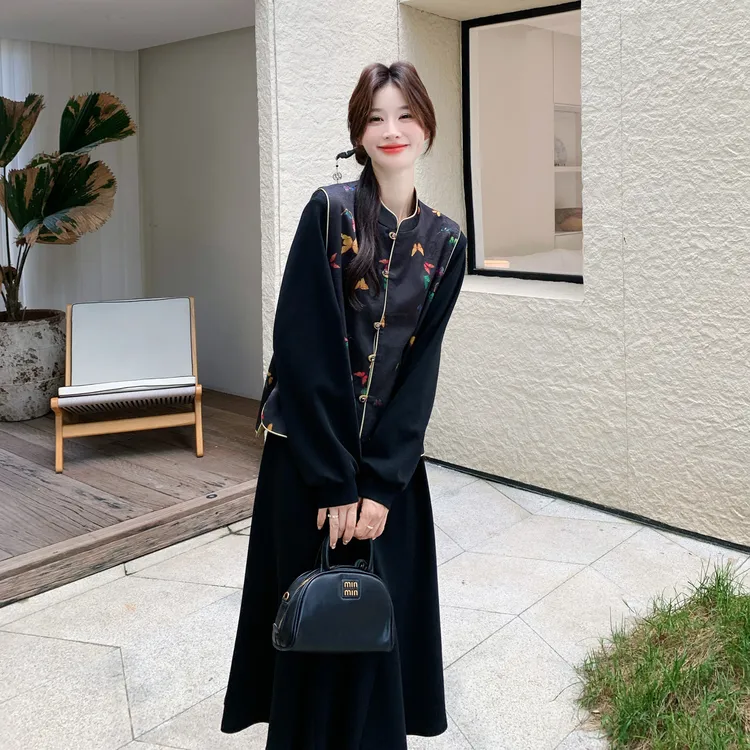 黑色新中式国风马甲连衣裙套装女2025新款秋季简单大方高级感穿搭