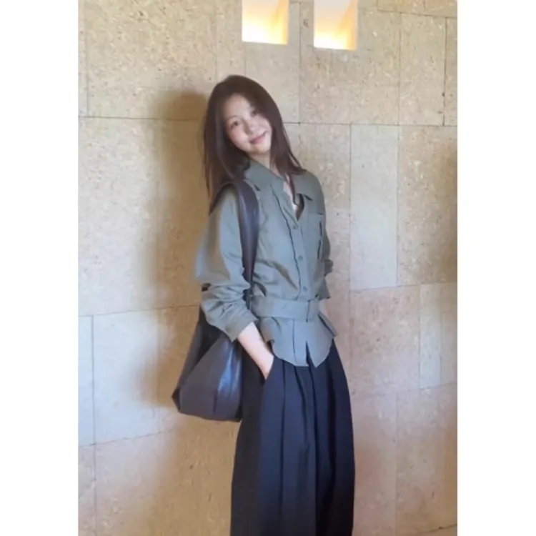 韩系Polo领长袖衬衫女秋季2025年新款设计感收腰显瘦独特别致上衣