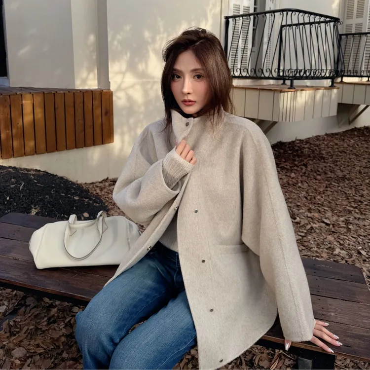 Moprobably李予诺「佐伊」“100%绵羊毛”廓形立领双面呢外套L5460031