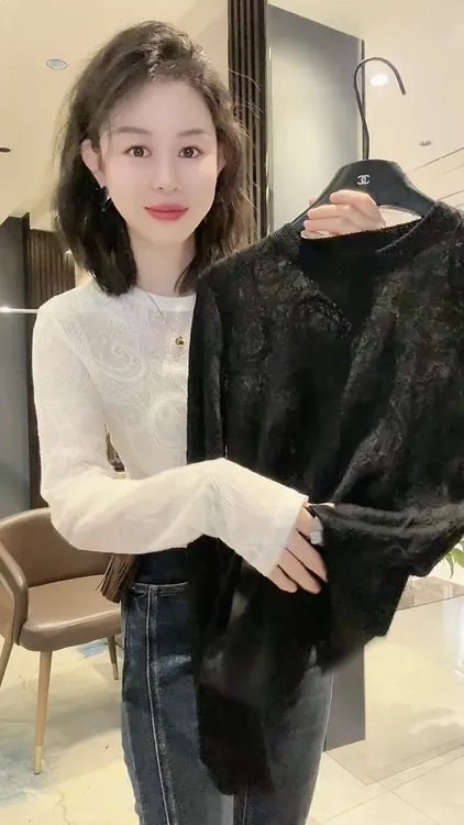 欧货秋冬新款提花圆领长袖T恤女修身时尚百搭洋气减龄打底衫上衣