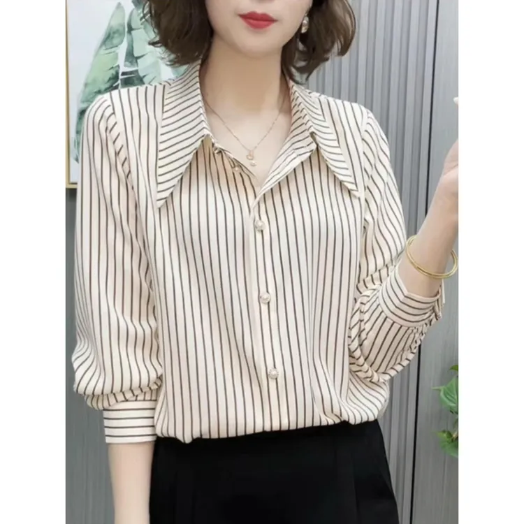 2025春夏衬衫薄款中年妈妈女装外套条纹宽松休闲新款长袖小衫洋气