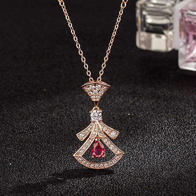 合金陶瓷吊坠 香槟金红石镀银几何型锁骨链女式时尚OL轻奢气质高