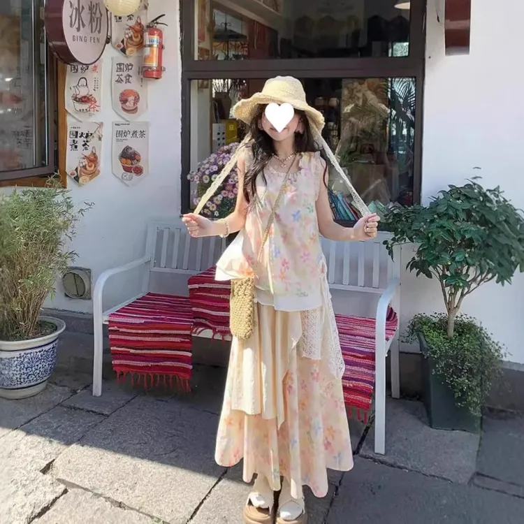 现货楞之岛夏新款彩虹碎花印花套装蕾丝背心上衣拼接古着感半身裙