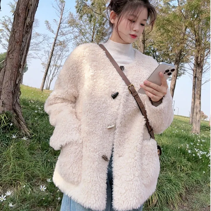2025年冬季外套女圆领小个子毛毛外套新款时尚气质百搭休闲女装