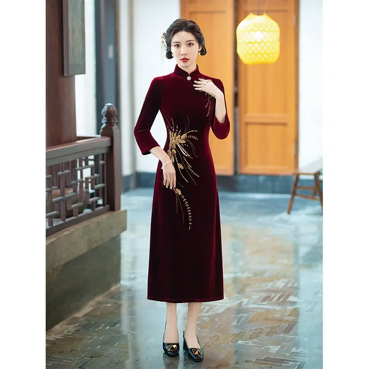 中国风优雅高端婚礼妈妈礼服旗袍新款金丝绒喜婆婆婚宴装长袖