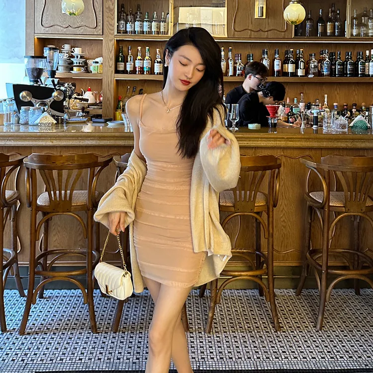 显瘦气质长袖针织法式时尚设计感女装！25软软兔连帽开衫，马海毛