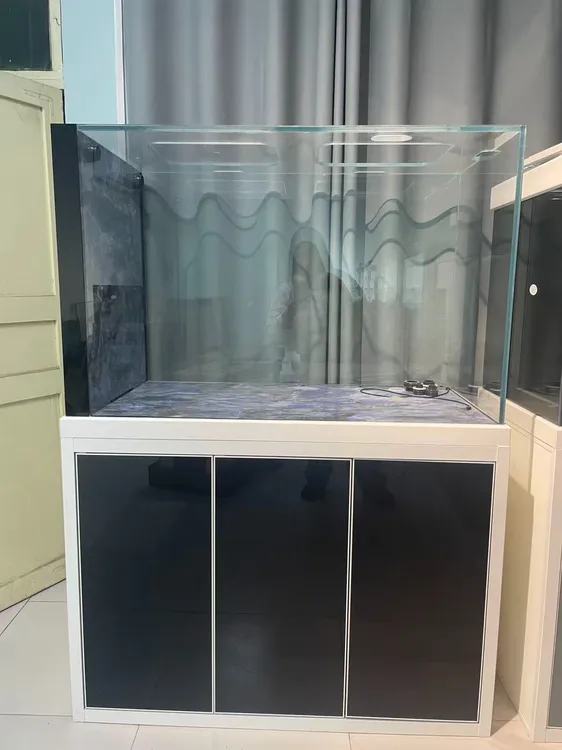120*60吉罗缸一体拉筋鱼缸