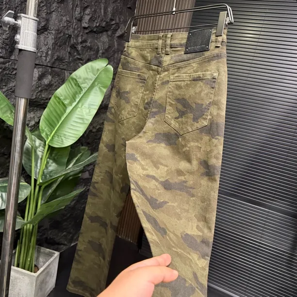 工装裤秋冬季男直筒英伦风迷彩束脚裤修身牛仔裤简约风