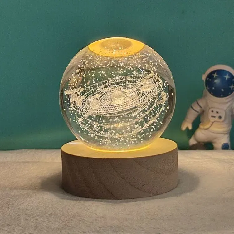 可发光水晶球小夜灯摆件创意生日礼物送女生闺蜜男朋友情侣情人节