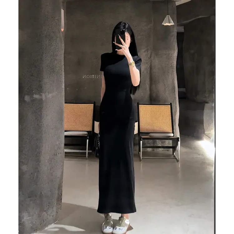 设计感连衣裙女2025夏季新款法式气质圆领短袖收腰中长款包臀裙子