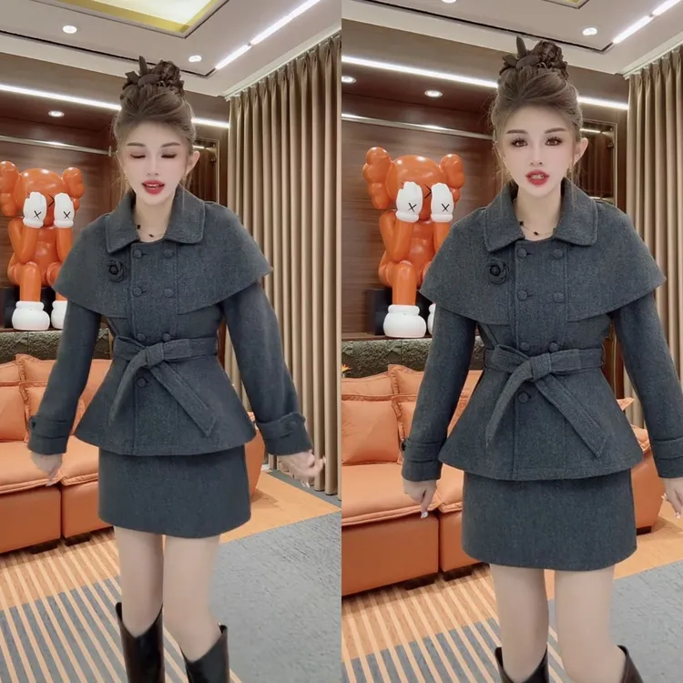 2025新款加棉名媛气质修身斗篷外套半身时尚洋气显瘦两件套套装