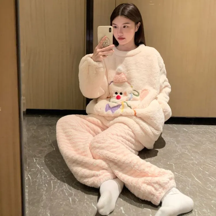 珊瑚绒睡衣女秋冬季卡通小狗加绒加厚家居服有口袋套头套装可外穿