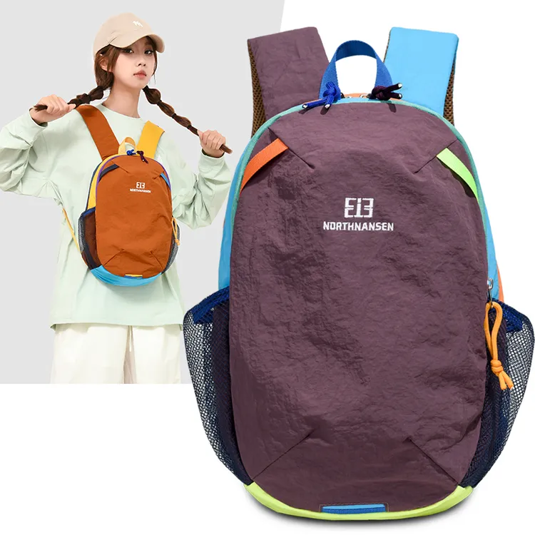 新款百搭撞色书包女生高颜值户外运动背包女轻便登山包休闲双肩包
