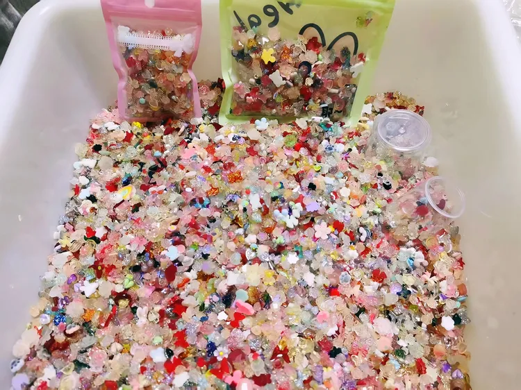 美甲小饰品diy大混装/光变夜光/异性钻/珍珠/碎钻美甲钻迷你彩色