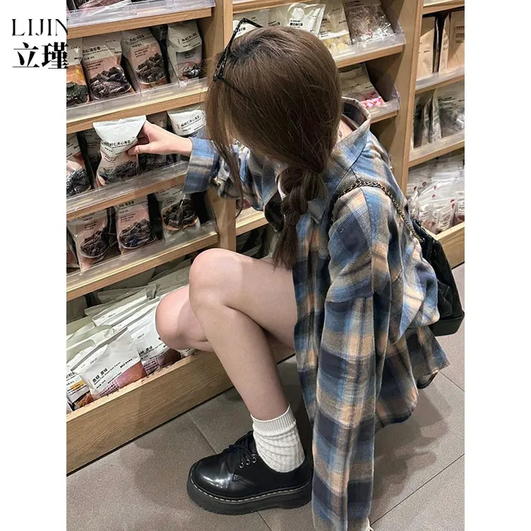早秋显白蓝色复古格子衬衫女慵懒风叠穿衬衣长袖上衣外套春夏新款