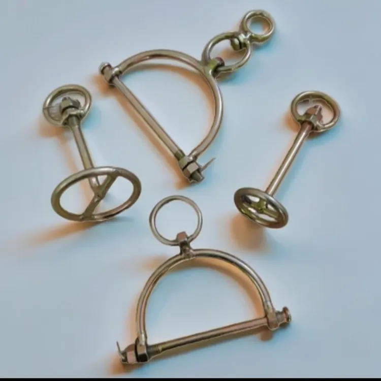 新款牛鼻环牛鼻圈拴畜牧养殖旋转穿孔钳转环扣牛鼻子牵引扣栓牛用