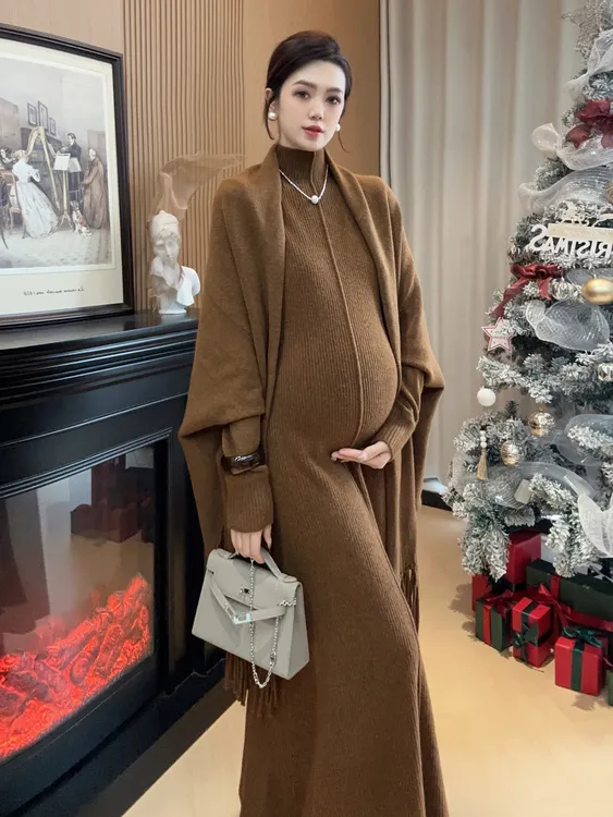 Zoey孕妇装［情深深］冬季加厚设弹力显瘦连衣裙搭流苏大披肩套装