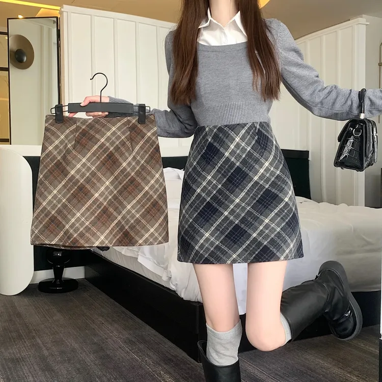 【现货+运费险】百搭格子毛呢短裙女秋季包臀裙2025高腰显瘦A字裙子